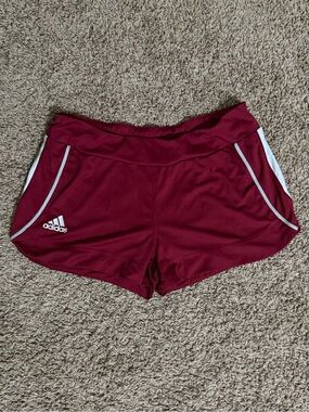 Adidas Women’s Maroon Climacool Shorts Size Large